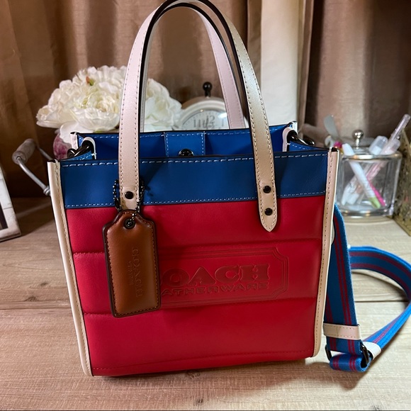 Coach Field Tote 22 With Colorblock Quilting And Coach Badge - Picture 2 of 16
